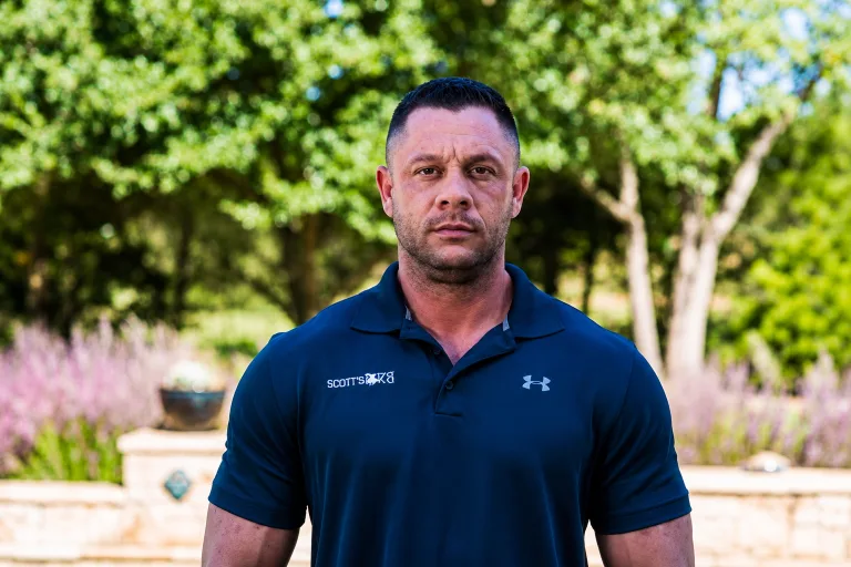 Steve Scott: "I Love To Work With Dogs"