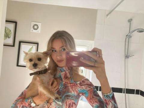 Leanne Overton: "Dogs Are Such Amazing Companions" 4 Leanne Overton: "Dogs Are Such Amazing Companions"
