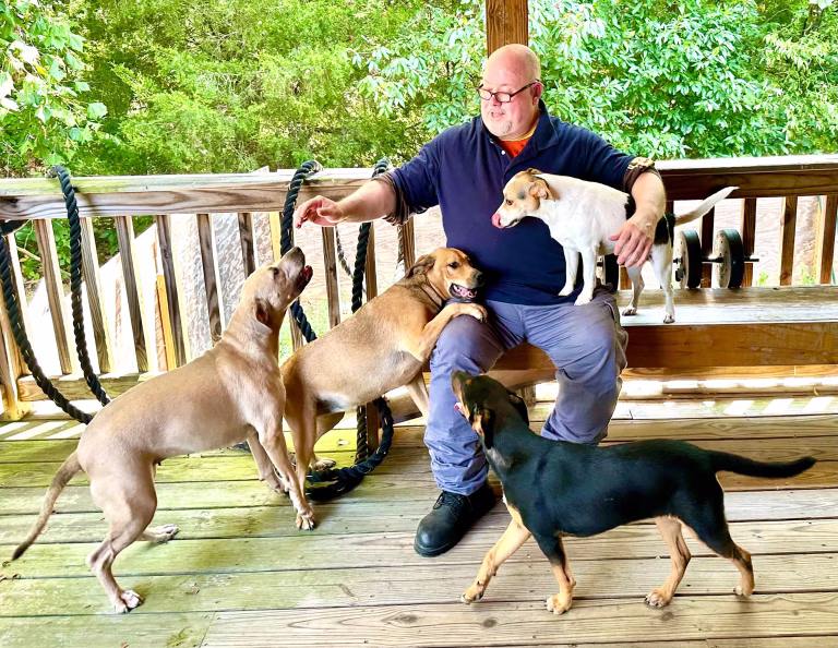 Neal Wooten: "My Dogs Are Great Travelers" 57 Neal Wooten: "My Dogs Are Great Travelers"